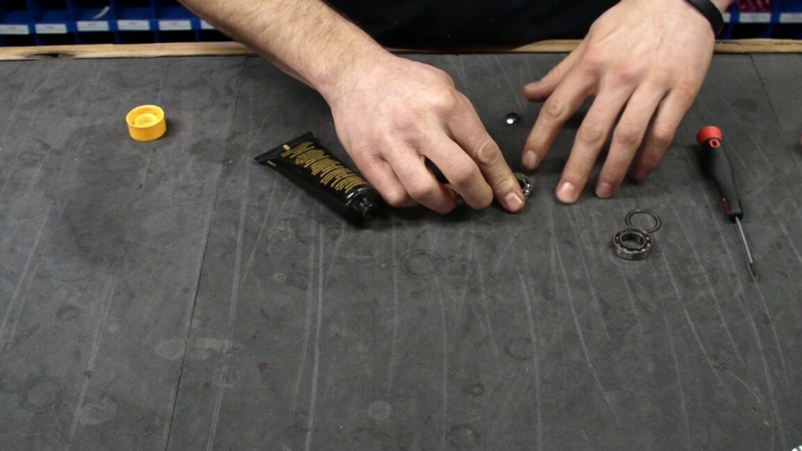 Onyx Hub Cartridge Bearing Clean and ReGrease Video Onyx Racing